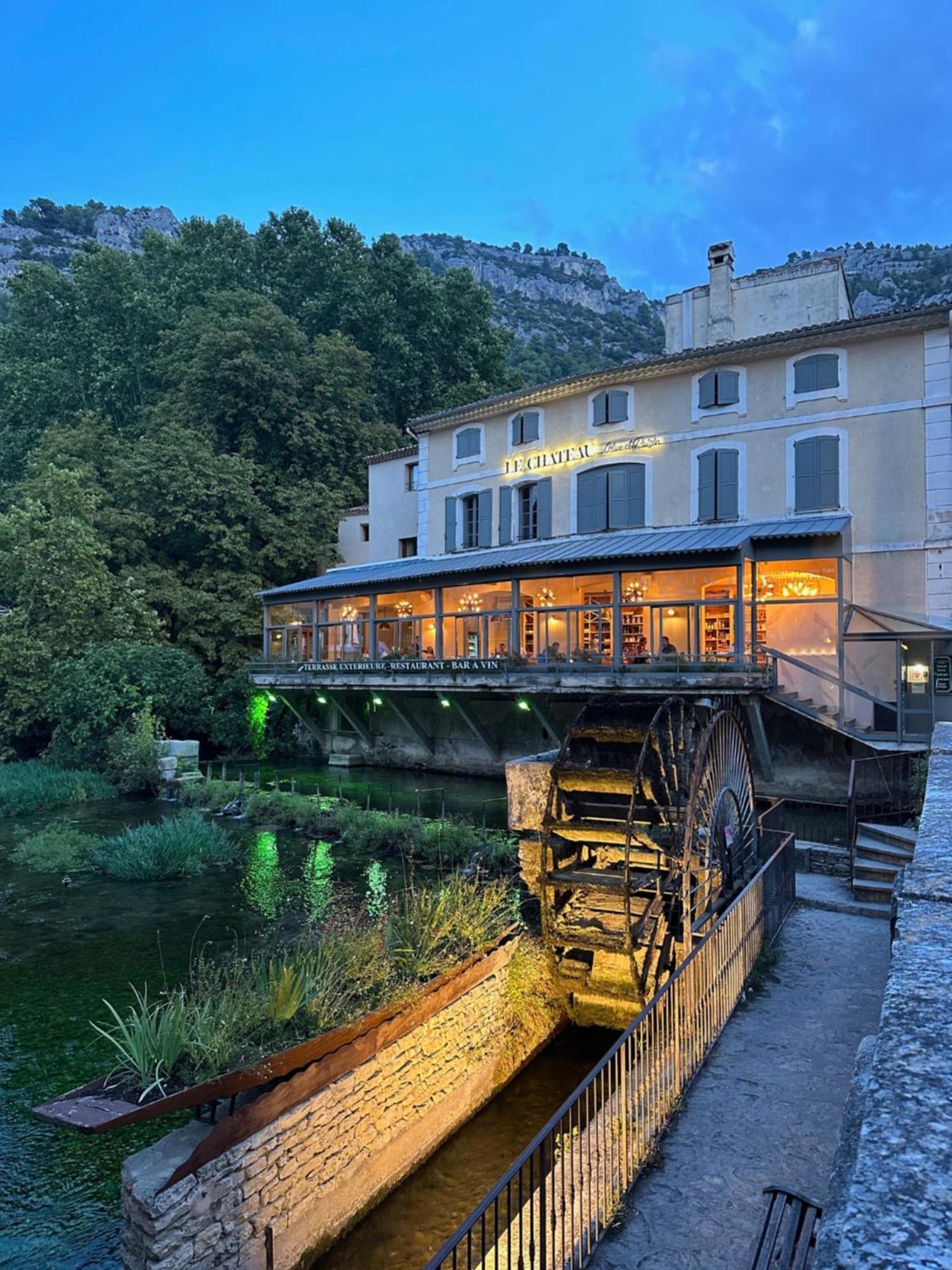 Le Chateau Olive Et Raisin フォンテーヌ・ド・ボークリューズ エクステリア 写真